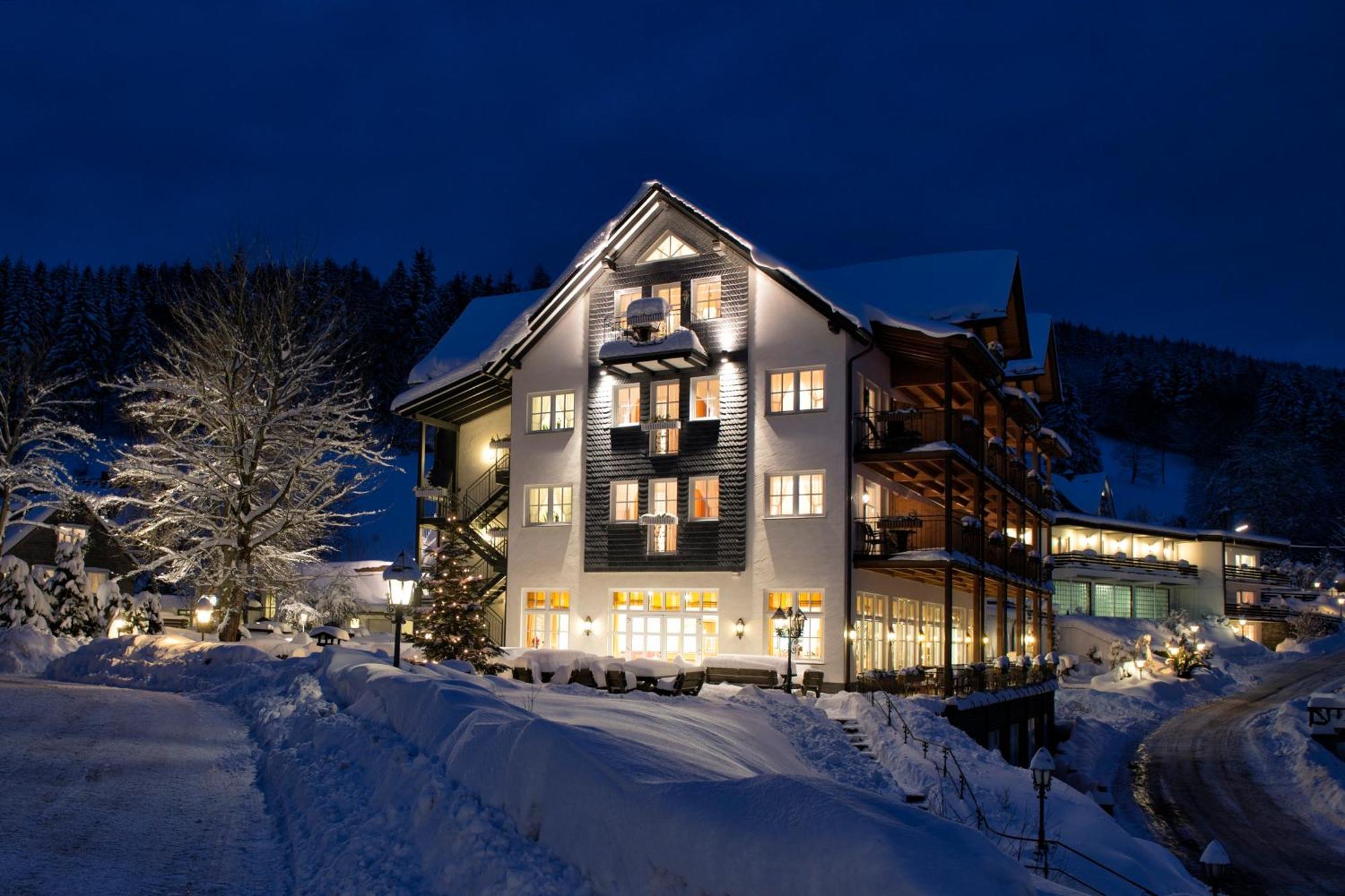 Land- Und Kurhotel Tommes Nordenau Kültér fotó
